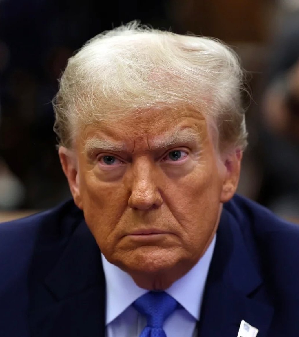 ترامب يرفض فرض رسوم على السفن في مضيق هرمز