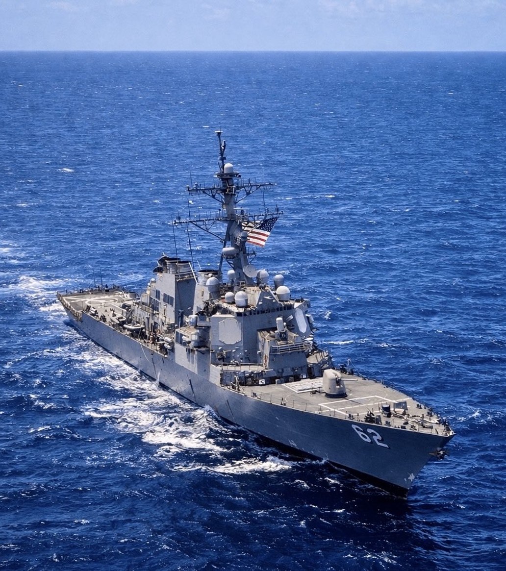 الولايات المتحدة تتحرك لتقييد الملاحة في مضيق هرمز وسط تصاعد التوترات